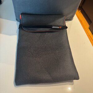 Jetstar Small Black Travel Pouch – Compact & Travel-Ready